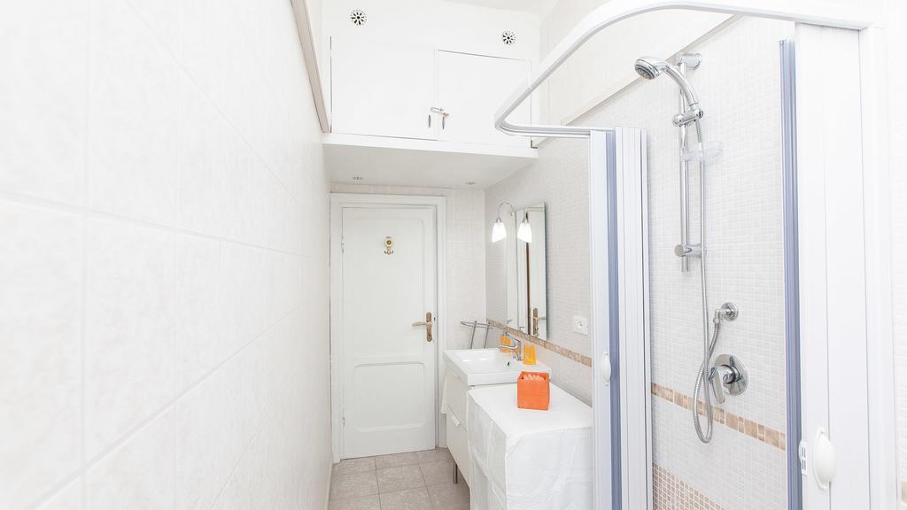 Rental In Rome Sistina View Стая снимка